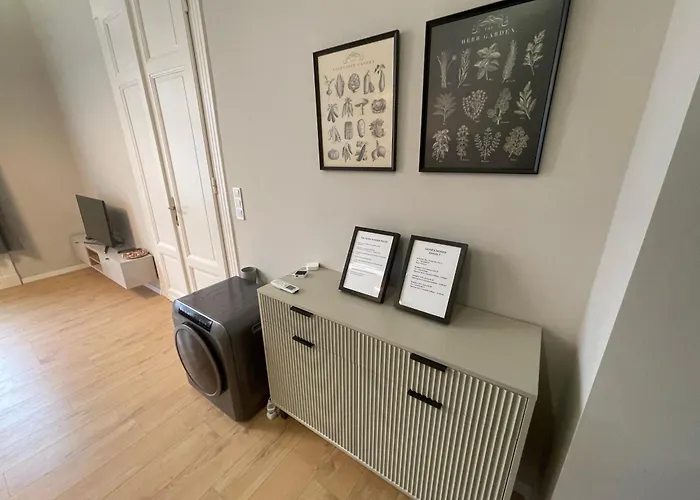 City Center 4! Modern And Cozy 3Br In City Center!