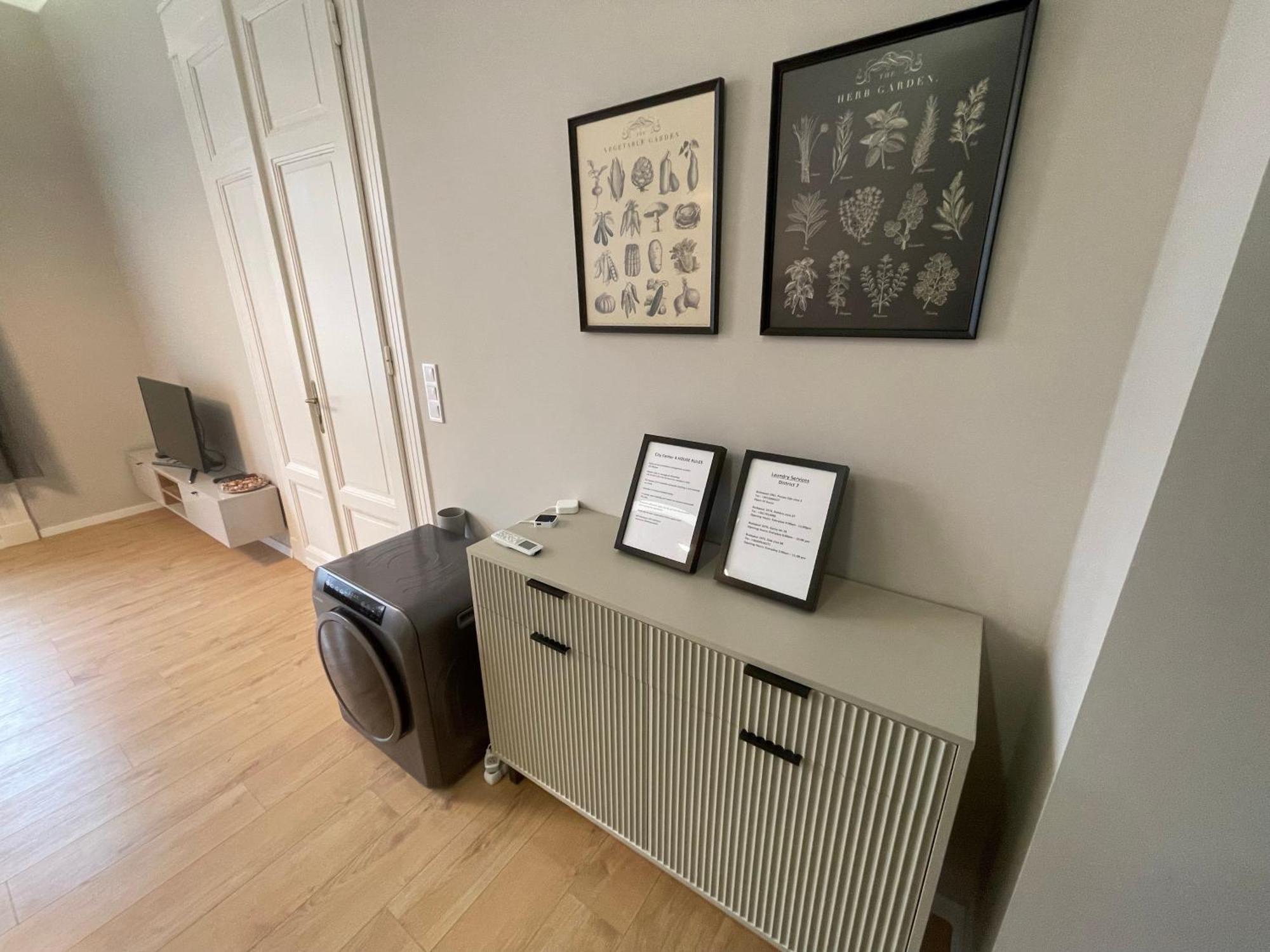 Center 4! Modern And Cozy 3br In Center! Apartmán *